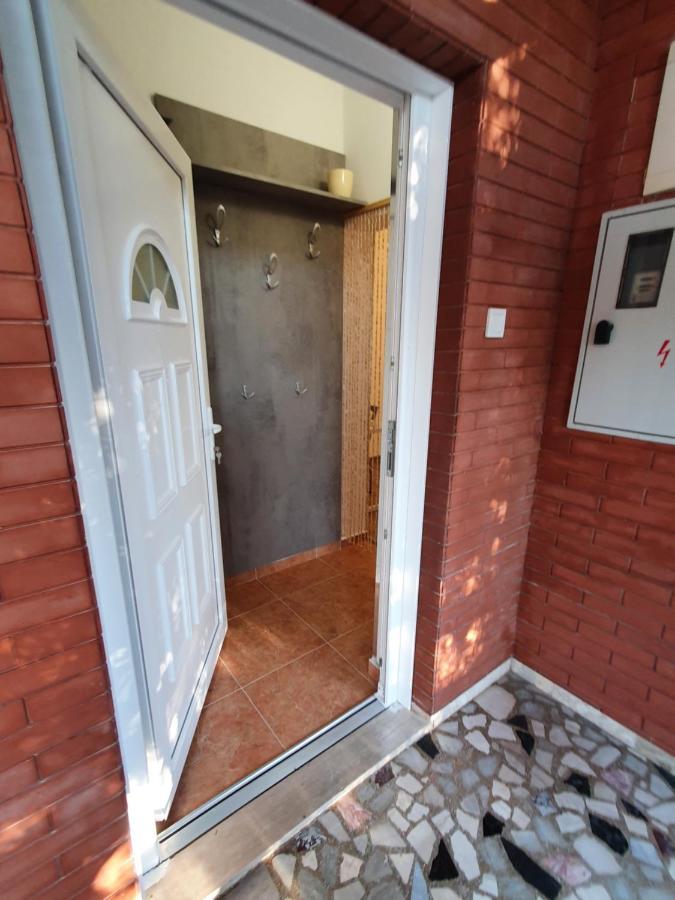 Zita - Heart Of Rovinj, Apartment For 2, Free Parking, 2Min Center, 5Min Beach Walk Exterior photo
