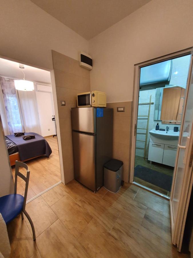 Zita - Heart Of Rovinj, Apartment For 2, Free Parking, 2Min Center, 5Min Beach Walk Exterior photo